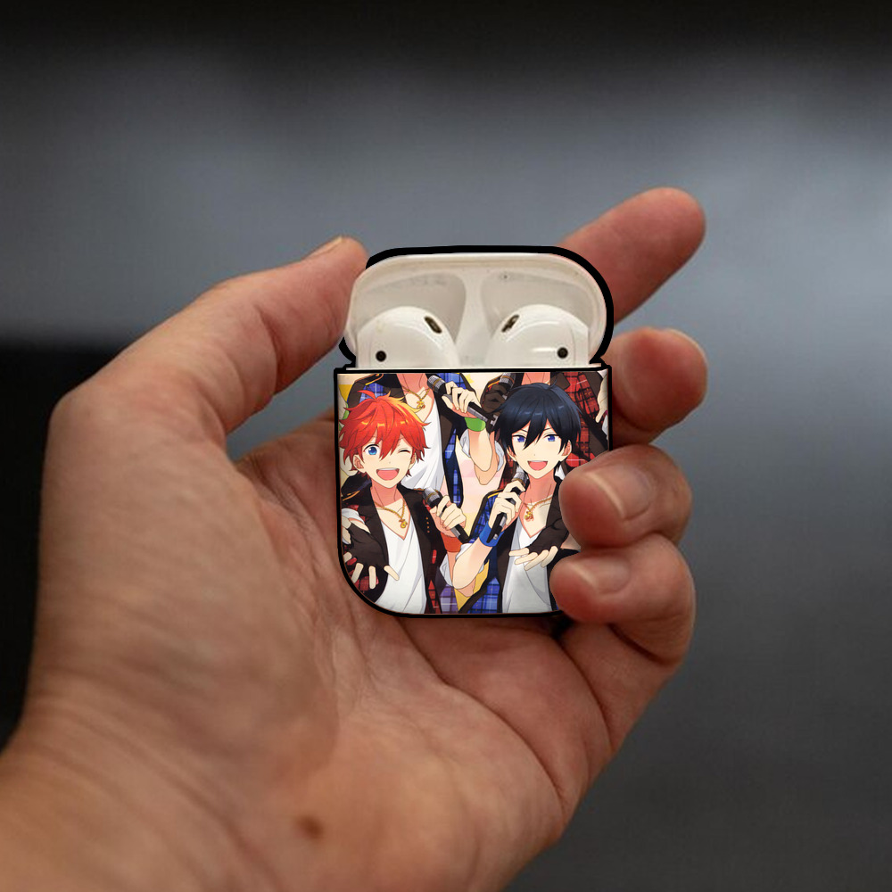 あんさんぶるスターズ! Ensemble Stars AirPods 第2世代保護ケース ハードシェル ブラック 耐衝撃・防指紋・カラビナ付き
